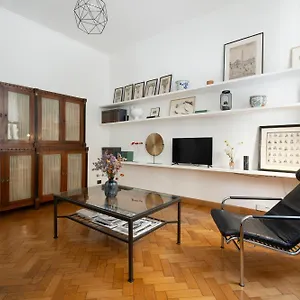 https://homemi-5-vie-apartment.it-lombardy.com